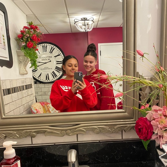 Meet your Posher, Mariana - Picture 3 of 8